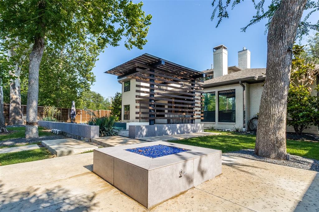 MELSHIRE ESTATES - Residential