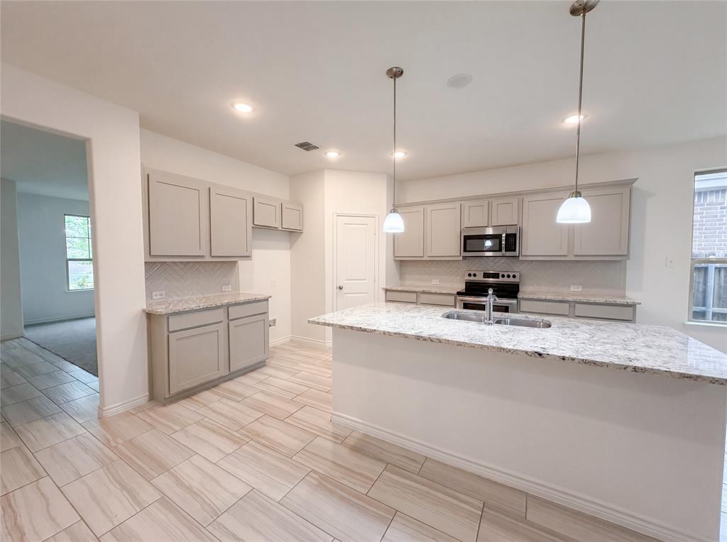 Brook Mdw - Residential