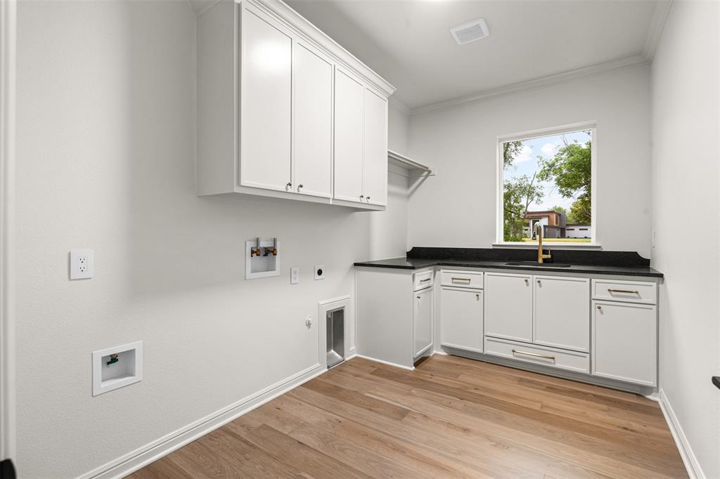 The Landings East - Residential