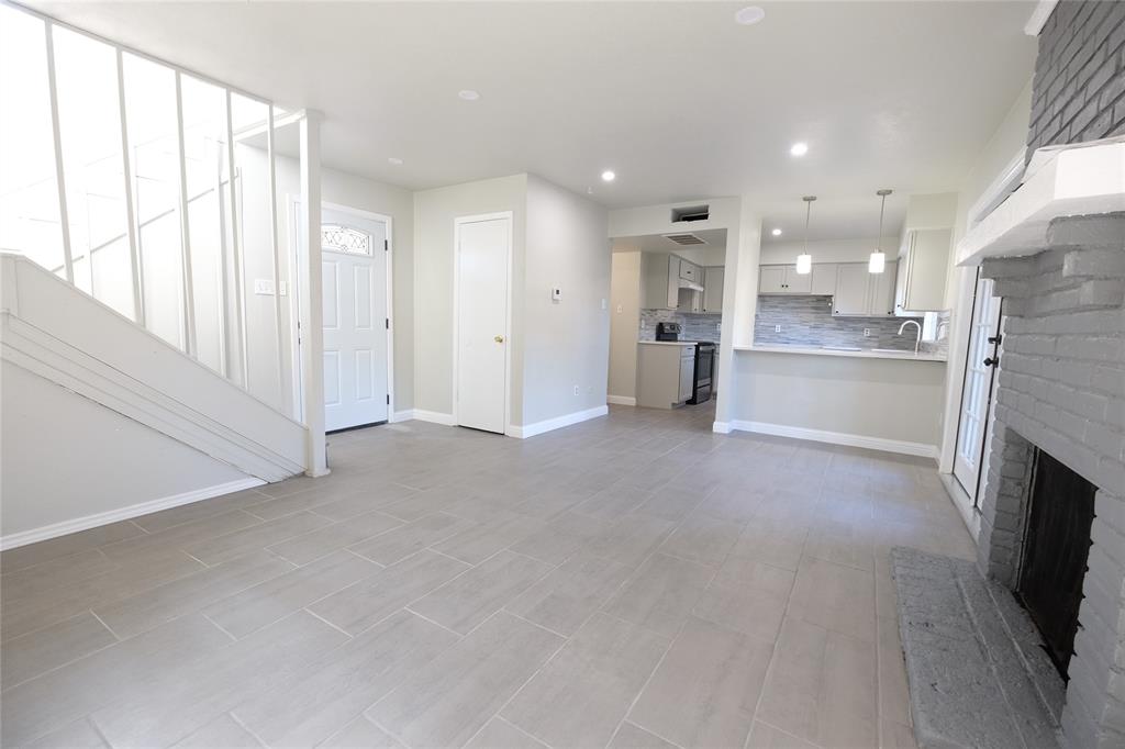 Las Brisas - Residential Lease