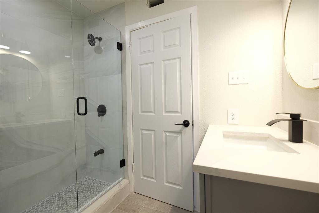 Las Brisas - Residential Lease