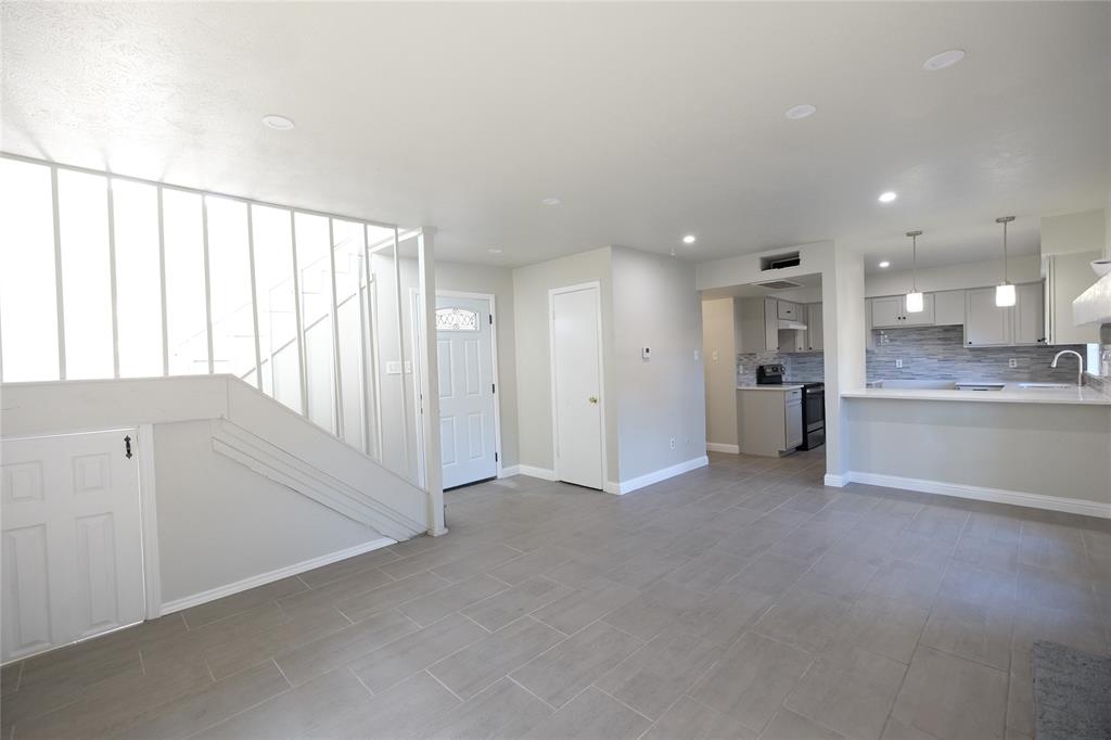 Las Brisas - Residential Lease