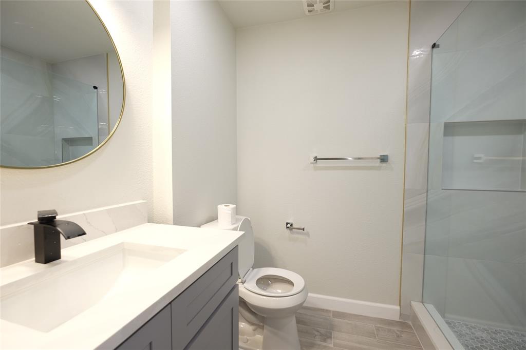 Las Brisas - Residential Lease