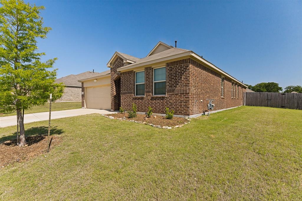 Azle Grove Ph 1 - Residential