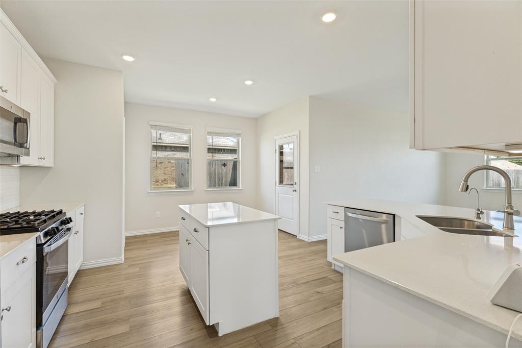 Azle Grove Ph 1 - Residential