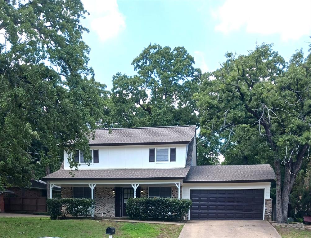 IF YOU HAVE BEEN WAITING FOR A LITTLE MORE CASH TO BECOME A HOMEOWNER. This might be your opportunity.  THE SELLERS' WANT TO HELP WITH YOUR COST.  3 Bedrooms-2 Full Baths-2 Car Garage and Featuring 2 Living Areas in well Established Neighborhood.  Efficient Kitchen Layout complete with Breakfast Bar. opening into the Family Room.  One Bedroon Downstairs and Two Bedroons Upstairs.  Seperate Utility Room conveniently located between the Garage and Kitchen.  Add a few of your personal landscaping touches along the patio under the large Oaks trees in the Backyard and it will become your Hidden Sanctuary.  VA, FHA, and CONV loans to be acceptable here.  Minutes to I30, UTA, Fort Worth, Arlington Sports & Entertainment District.  Close to Schools and Shopping.

Please See Transation Desk for Disclosures and Roofing Documentation 
Buyers and Agents verify all Schools and measurements.  New Shingles were installed June 2, 2026 so that will make Insurance Quotes a little easier.