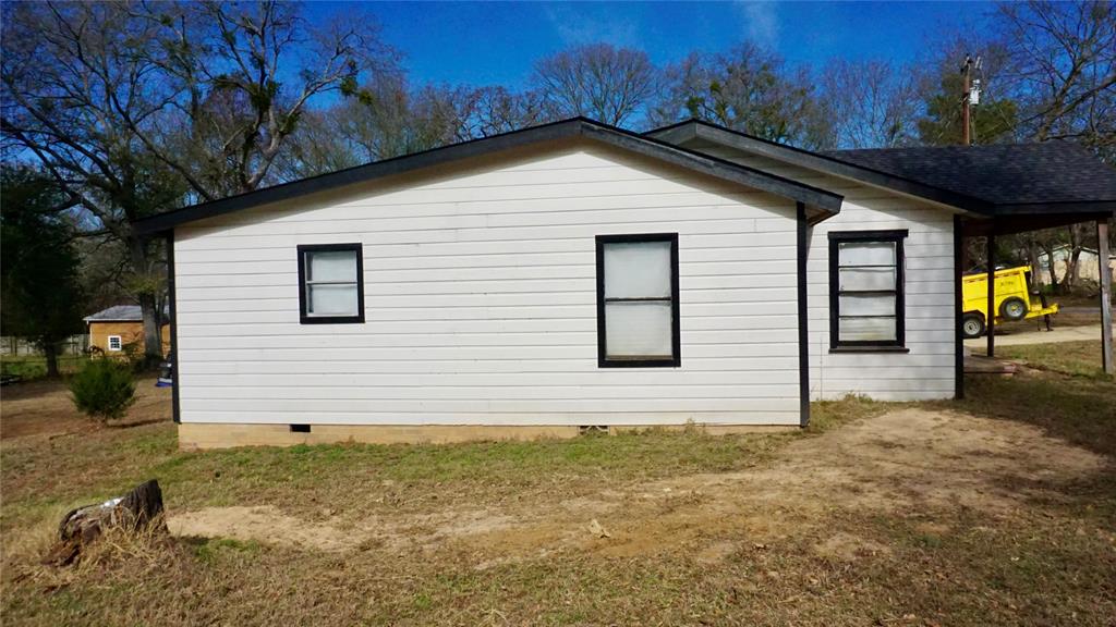 COUNTRY ESTATES - Residential