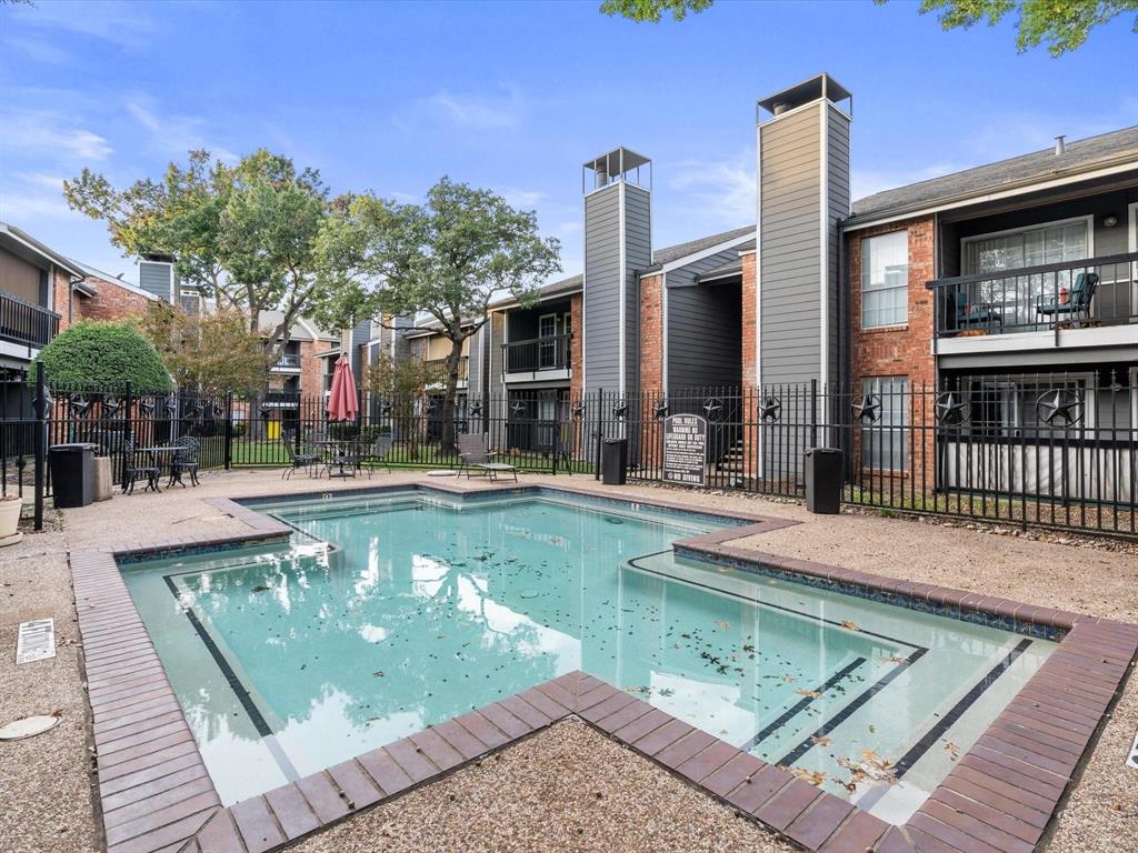 Cimarron Court Condo Ph 1 - Residential