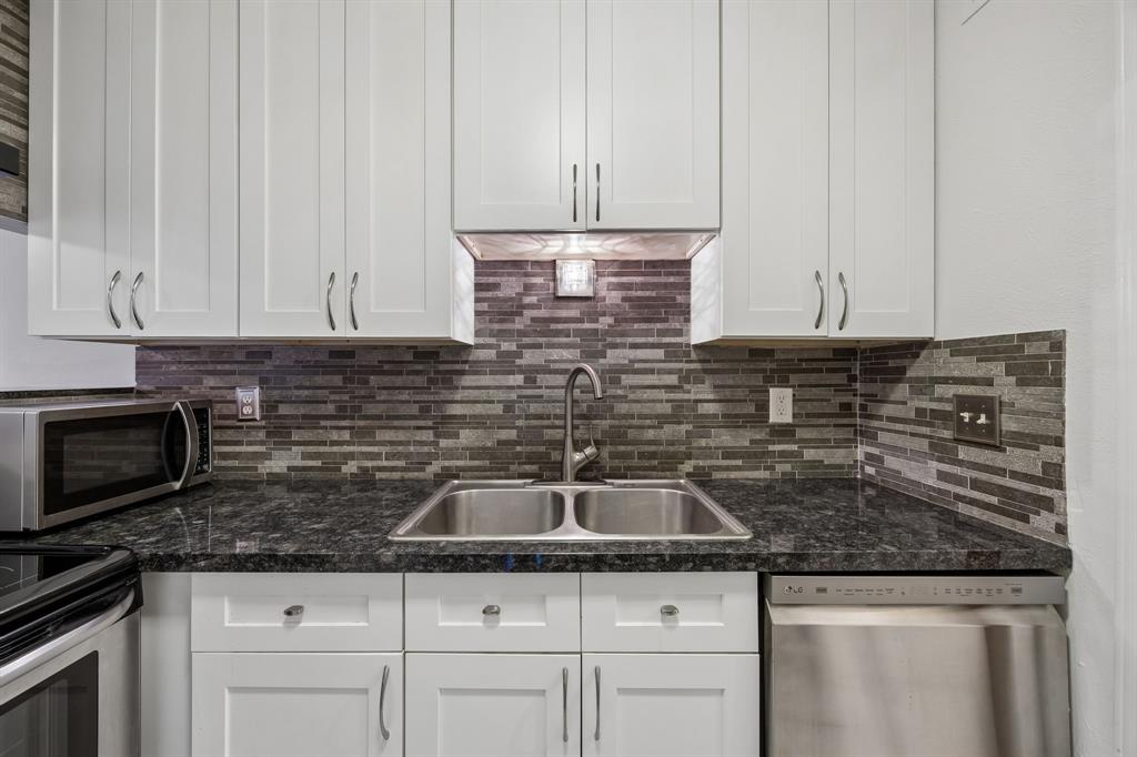 Cimarron Court Condo Ph 1 - Residential