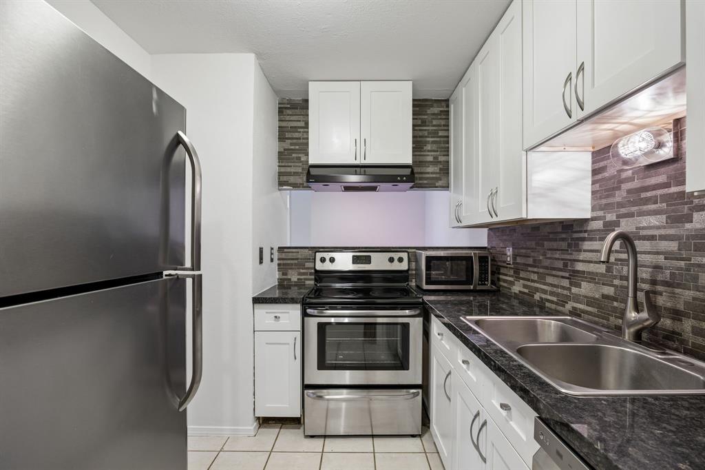 Cimarron Court Condo Ph 1 - Residential