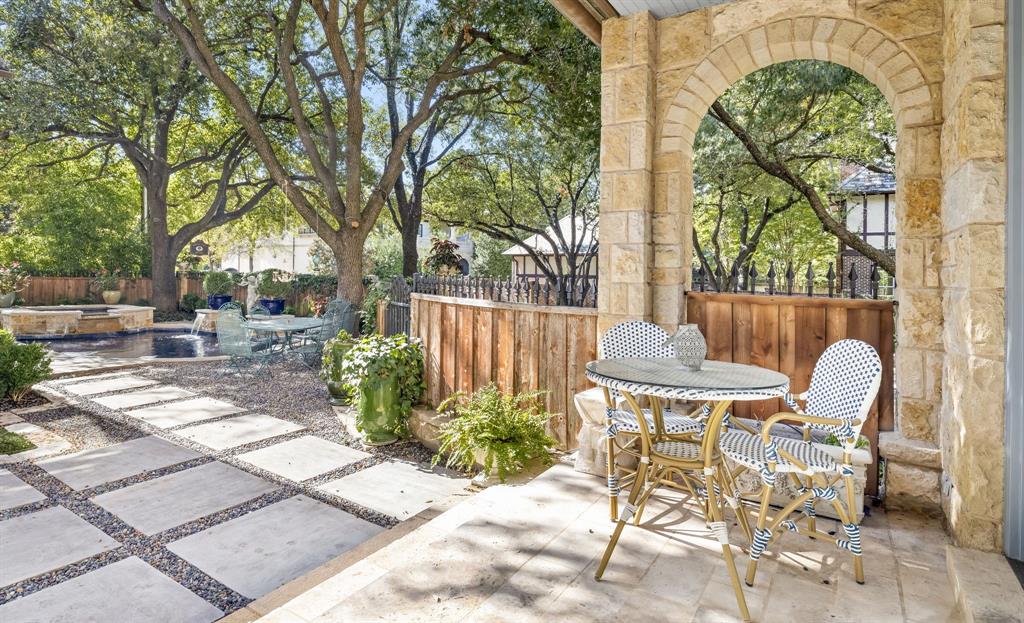HIGHLAND PARK - Residential