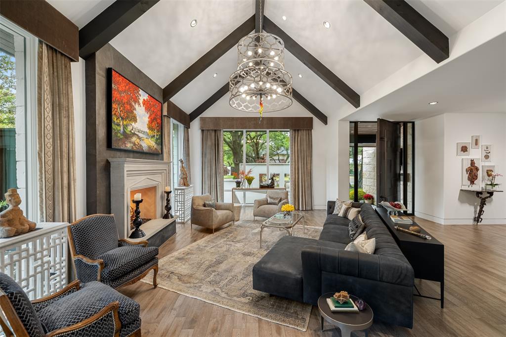 Faulkner on Meadow Crest - Residential
