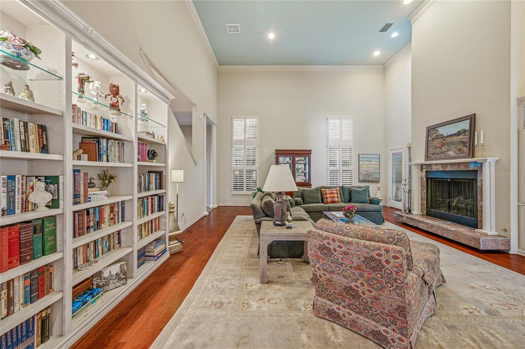 COUNTRY CLUB HEIGHTS - Residential