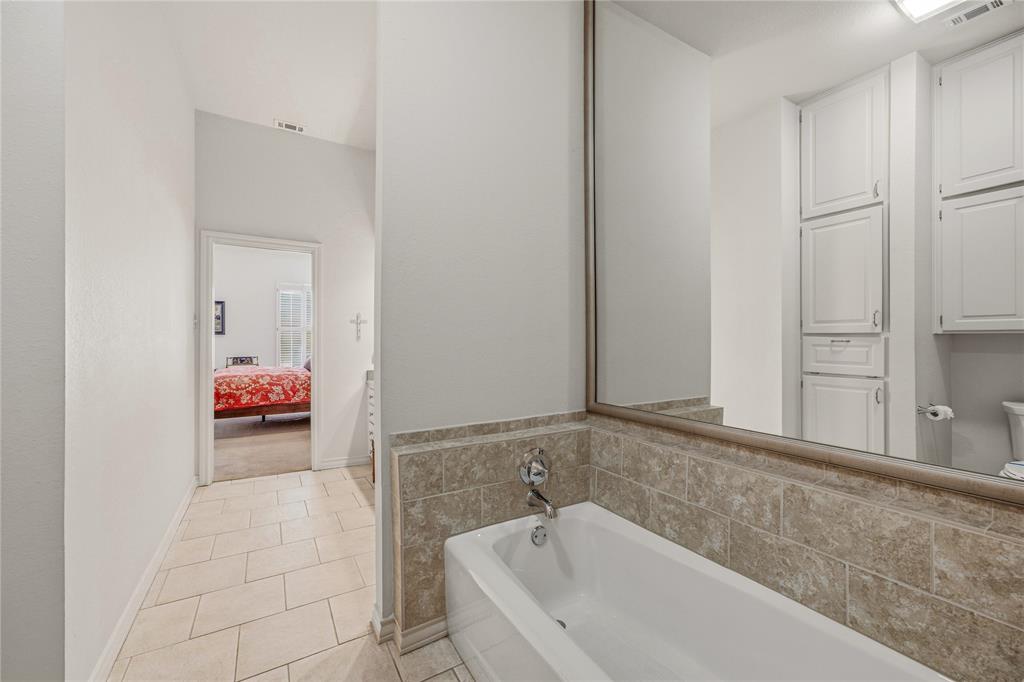 COUNTRY CLUB HEIGHTS - Residential