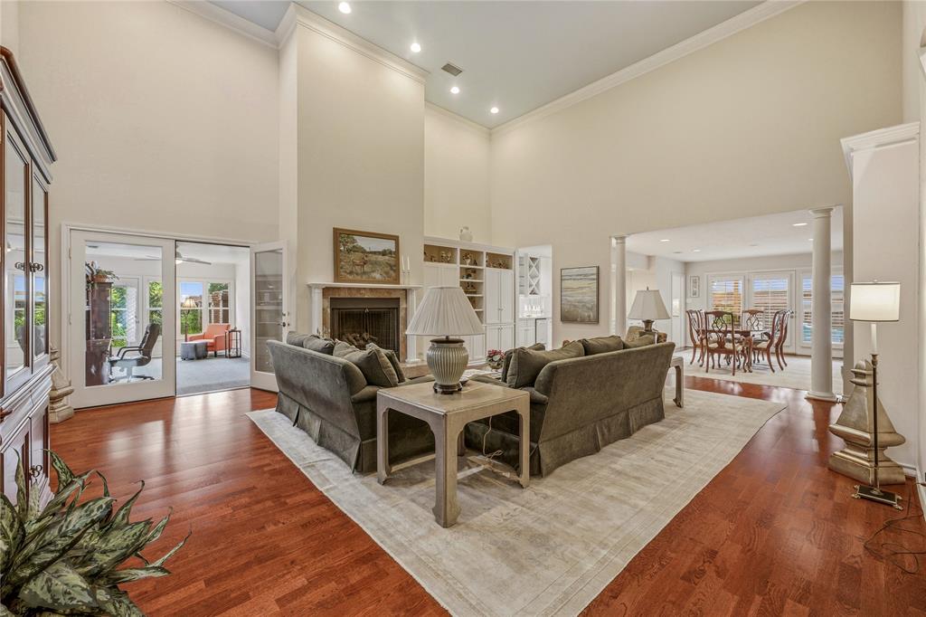 COUNTRY CLUB HEIGHTS - Residential