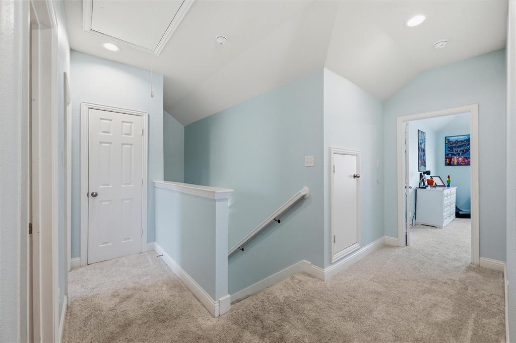 Glen Of Village Crk - Residential
