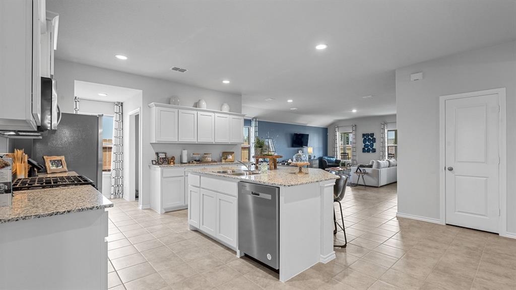 Townes Landing - D.R. Horton - Residential