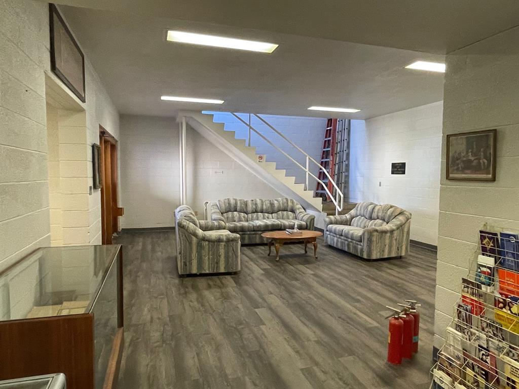 Elmwood - Commercial Sale