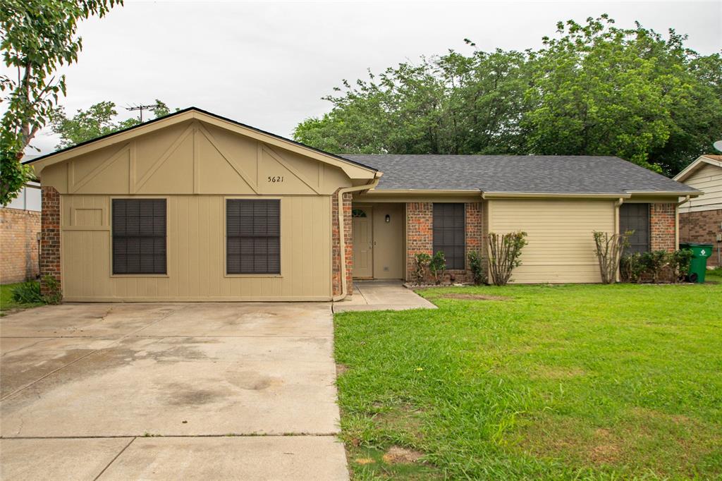 Beautiful home close to shopping, dining and more! This three bedroom, two bath home is located in a wonderful neighborhood. Secondary Living area would make the perfect fourth bedroom, office, or game room. The home has just been painted and is in awesome condition. It is ready for move in. There is a storage shed in backyard for all your garage storage needs and the back yard is huge! It is the perfect place for parties, large gatherings or just to take time to relax. Make an appointment to view this home today!