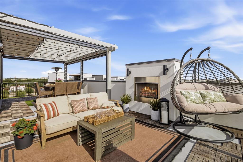 Westport Lakeview Villas - Residential