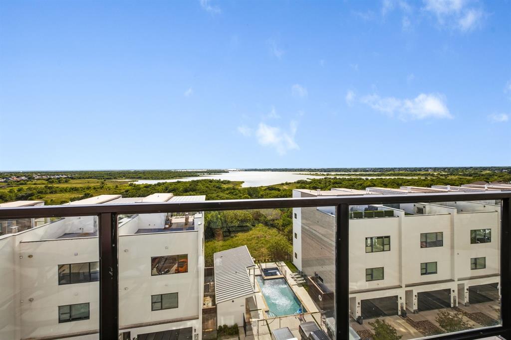 Westport Lakeview Villas - Residential