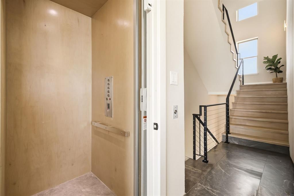 Westport Lakeview Villas - Residential