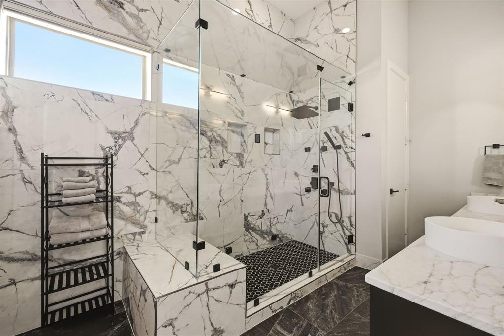 Westport Lakeview Villas - Residential