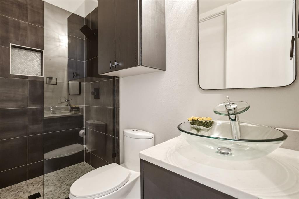 Westport Lakeview Villas - Residential