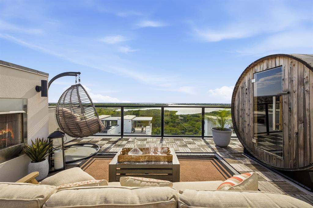 Westport Lakeview Villas - Residential