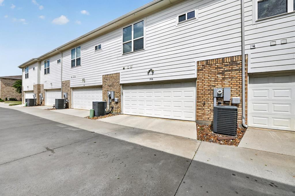 Belleville Village Add Ph - Residential