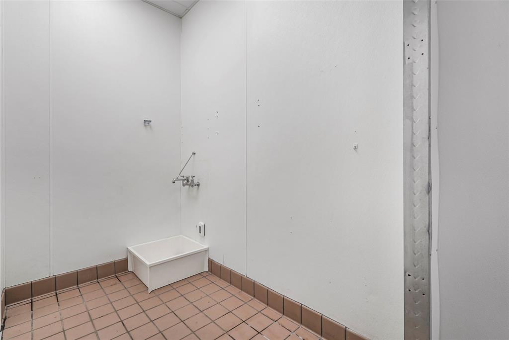 Original Cleburn - Commercial Sale