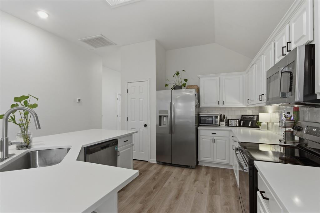 Vista Oaks Ph II - Residential