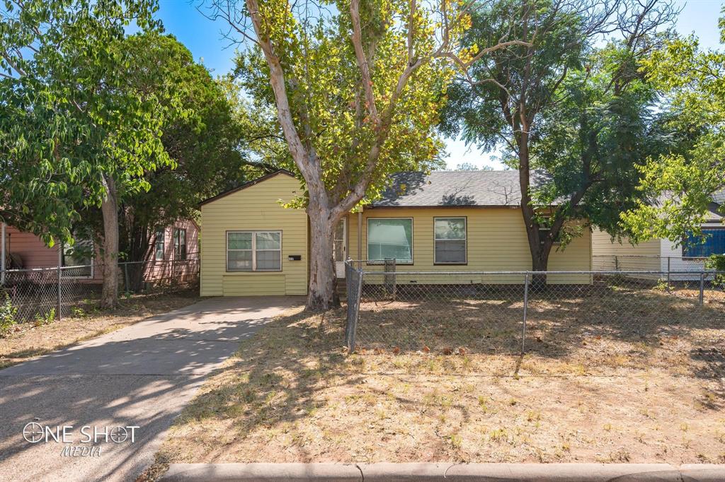 Charming and move in ready 2 bedroom home with 2 living areas or a potential 3rd bedroom. Fresh paint and fully fenced oversized backyard, with excellent space for children to play, room for your fur babies to run free, or for hosting weekend barbecues with friends and family. Perfect for first time buyers with a motivated seller that is offering $5,000 towards closing, buy downs, or whatever the buyer desires. Schedule a showing and cone see it today!