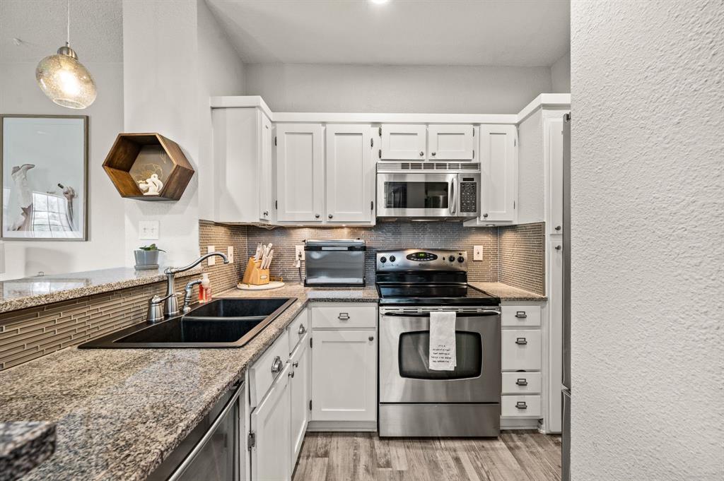 Ashton South Condos - Residential