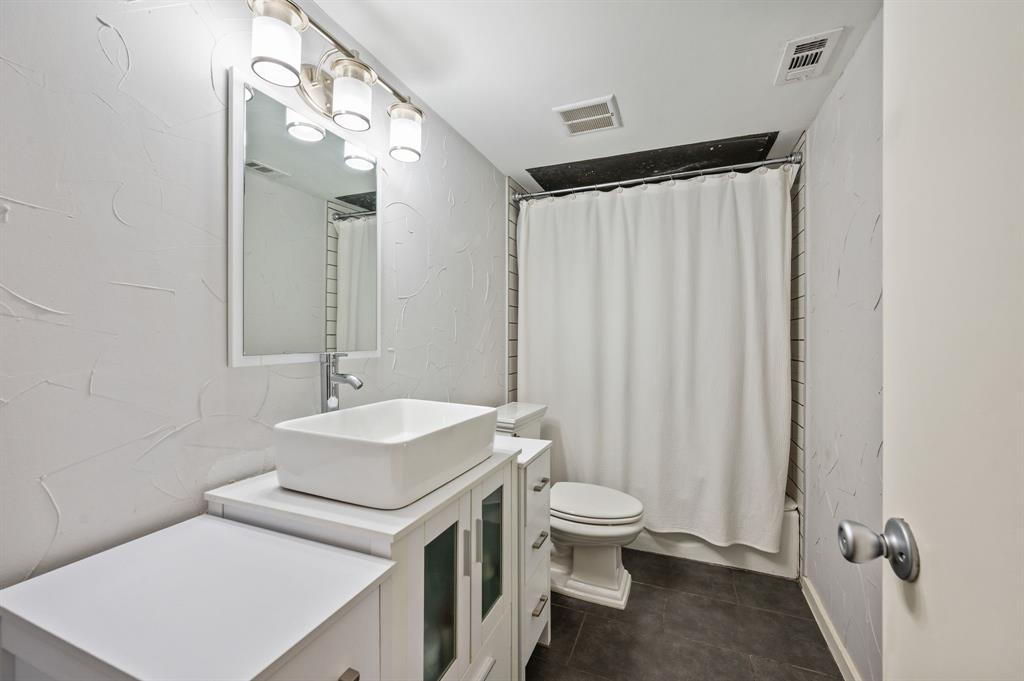 Ashton South Condos - Residential