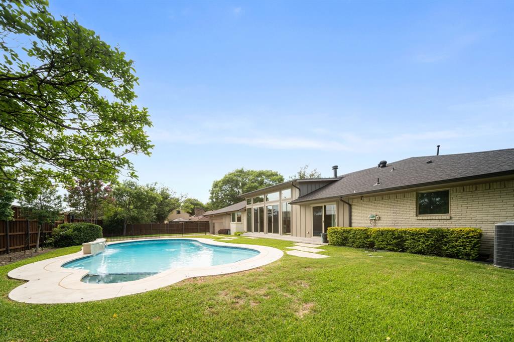 Schreiber Manor 02 Inst - Residential