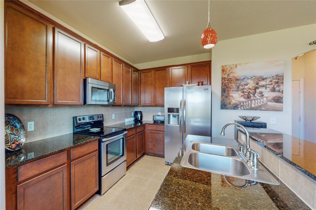 Sunset Pointe Ph Eight - Residential