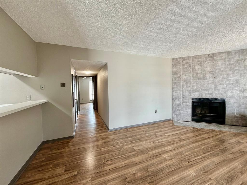 Creekbend Condo Ph 01-06 - Residential