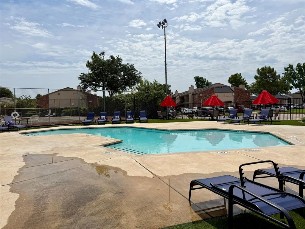 Creekbend Condo Ph 01-06 - Residential