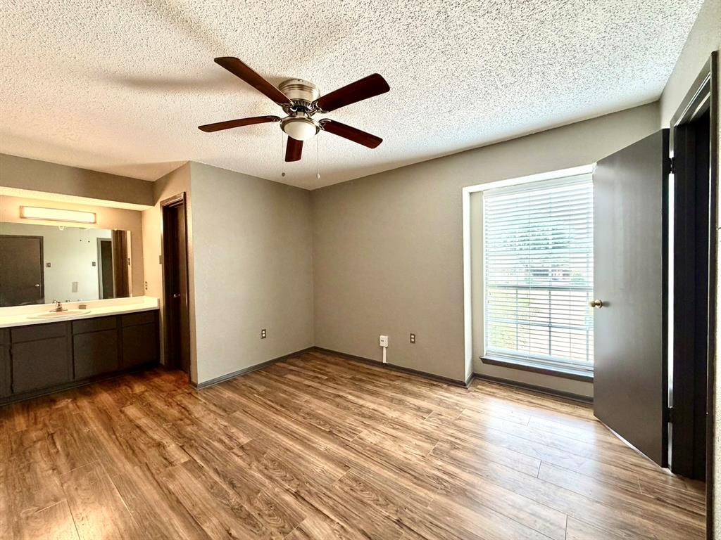 Creekbend Condo Ph 01-06 - Residential