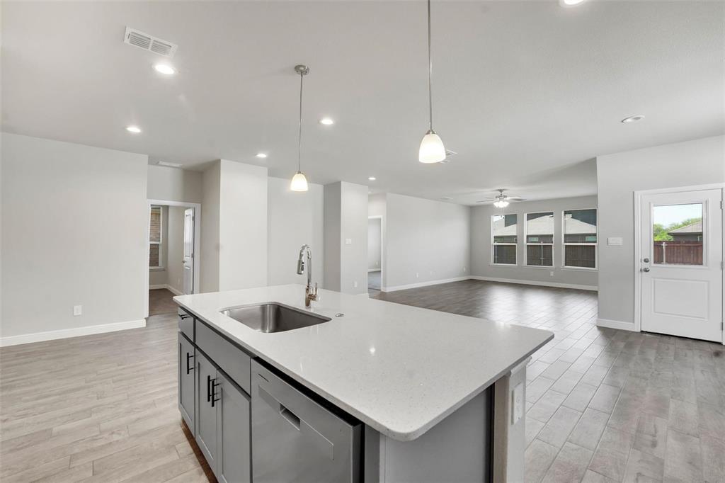 Trails of Elizabeth Crk - Residential
