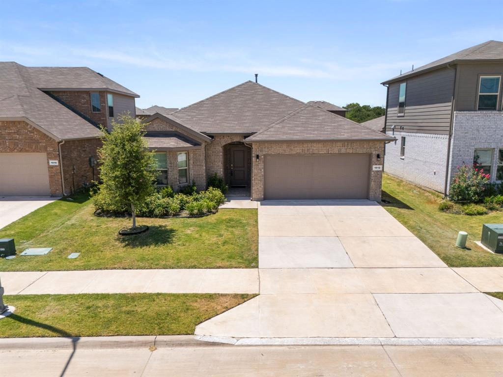 Located in sought-after Northwest ISD, this single-story home in Trails of Elizabeth Creek offers 4 bedrooms, 2 baths, and an open-concept layout. Features include a chef's kitchen with quartz countertops, stainless steel appliances, walk-in pantry, Smart Home System, private primary suite, covered patio, fenced backyard, and resort-style amenities with a lazy river, pool, cabana, parks, and playgrounds. Schedule your tour today!