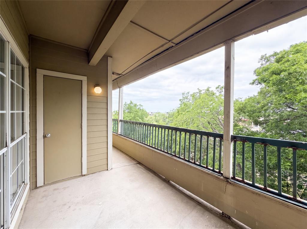Oaks On The Ridge Condo - Residential
