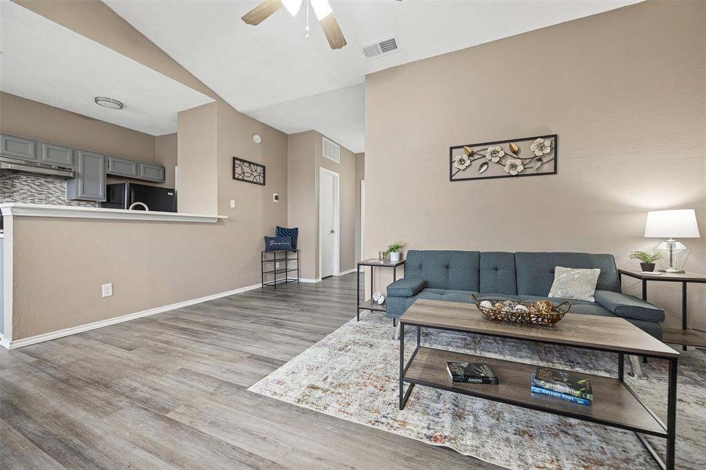 Oaks On The Ridge Condo - Residential