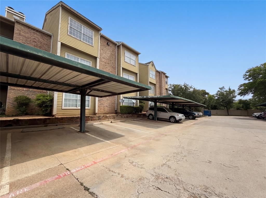 Oaks On The Ridge Condo - Residential