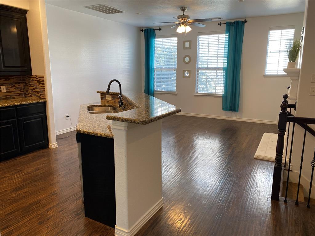 Town Homes At Legacy Town Center Ph Four The - Residential Lease