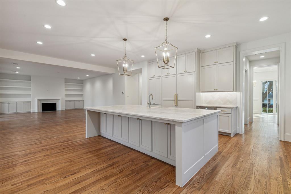White Rock Forrest 02 - Residential