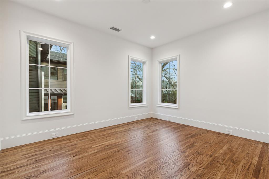 White Rock Forrest 02 - Residential