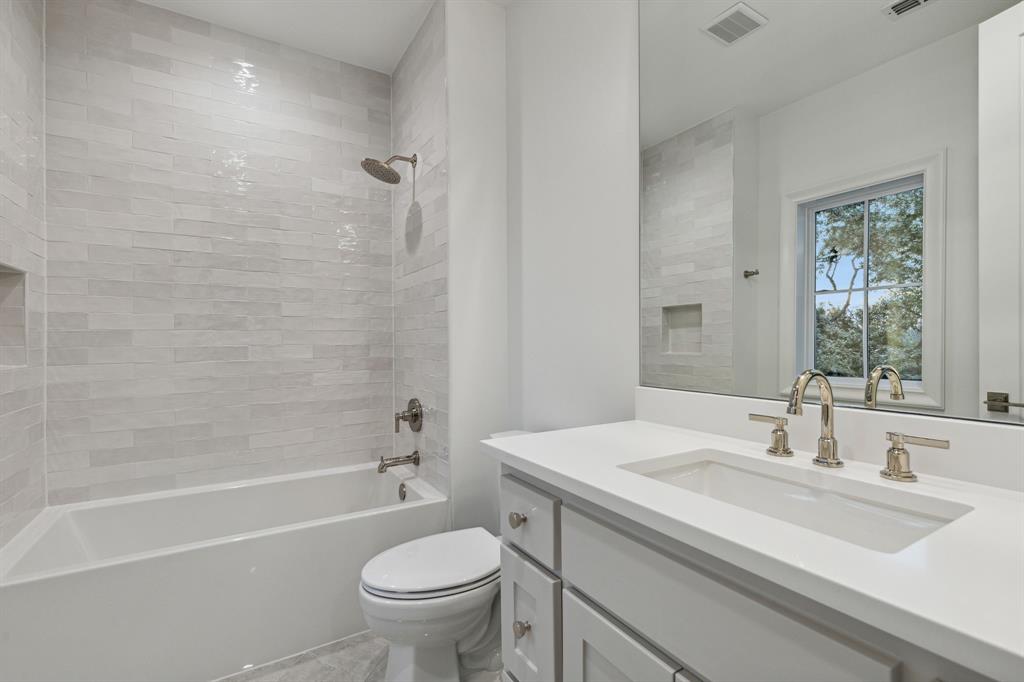 White Rock Forrest 02 - Residential