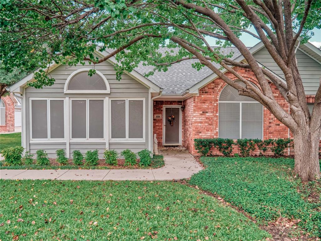 This well maintained, spacious condominium is the perfect opportunity to bring you vision and creativity to make this home your dream come true! 
Located in the highly sought-after gated community of the Villas on the Bluff. In the heart of Bryant Irvin, conveniently near Waterside, The Shops at Clearfork, and The Trinity Trails.
Features include French doors leading into the sunroom perfect for hosting opportunities, plantation shutters in the living room and bedrooms, double vanity sinks in the primary bathroom, a walk-in closet, build in bookshelves in the third bedroom creating great potential for an office space, garden tub in the second bathroom. Amenities include a gated community, swimming pool, clubhouse, library, fitness room, and a gazebo that boasts a gorgeous view of the bluff.